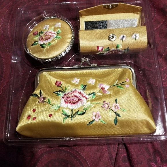4 piece coin purse set - Picture 10 of 13